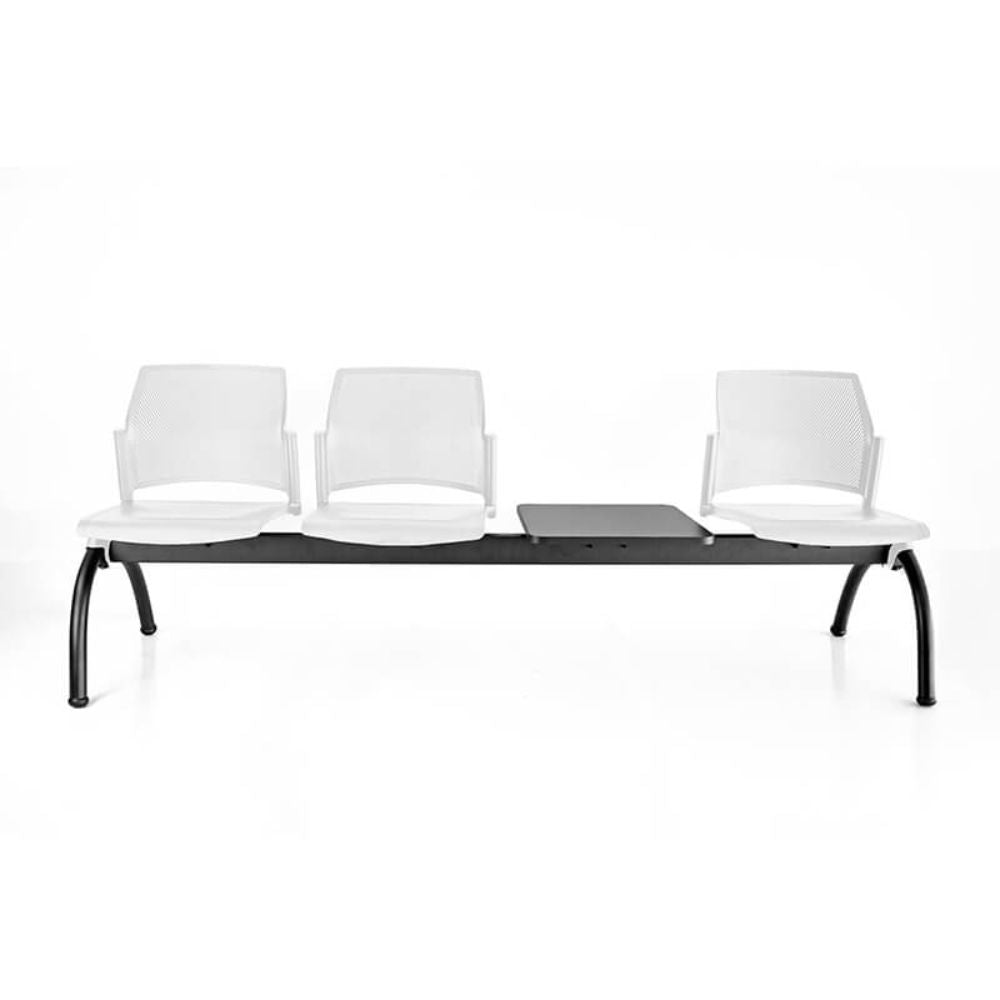 Banca para Sala de Espera 3 Plazas y Mesa - LABENZE REPLAY 108-6004M - Varios Colores - Respaldo Multiperforado y Estructura Negra Banca De Visita Para Oficina Banca Para Sala De Espera Banca Para Recepción Banca Para Sala De Juntas Banca Para Sala De Conferencias Banca Para Área De Espera Banca Para Sala De Reuniones Banca Para Oficina Minimalista Banca Para Oficina De Marketing Banca Para Oficina De Ventas Banco De Aeropuerto Banco De Estación De Tren Banco De Terminal De Autobús Banco De Gimnasio Banco D