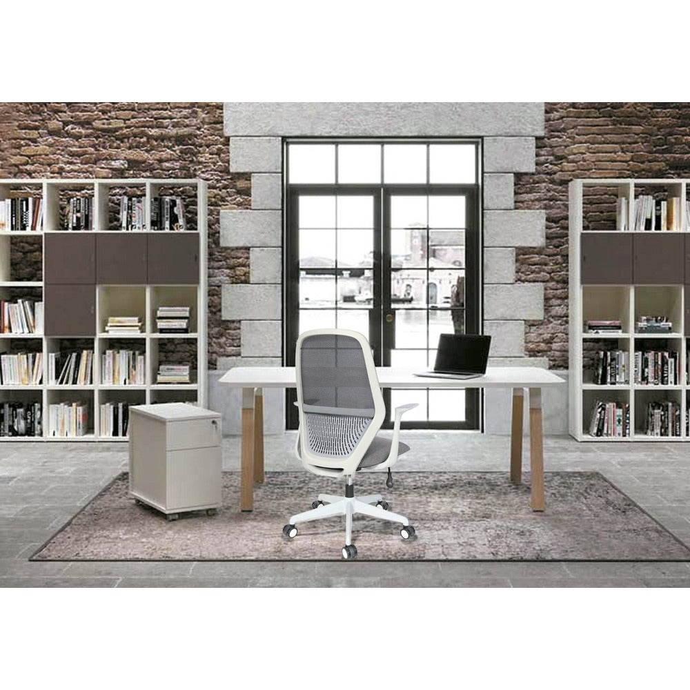 Silla de oficina operativa OFFIHO FLASH OHE-98 gris con respaldo en malla, asiento tapizado y base de estrella de 5 puntas.