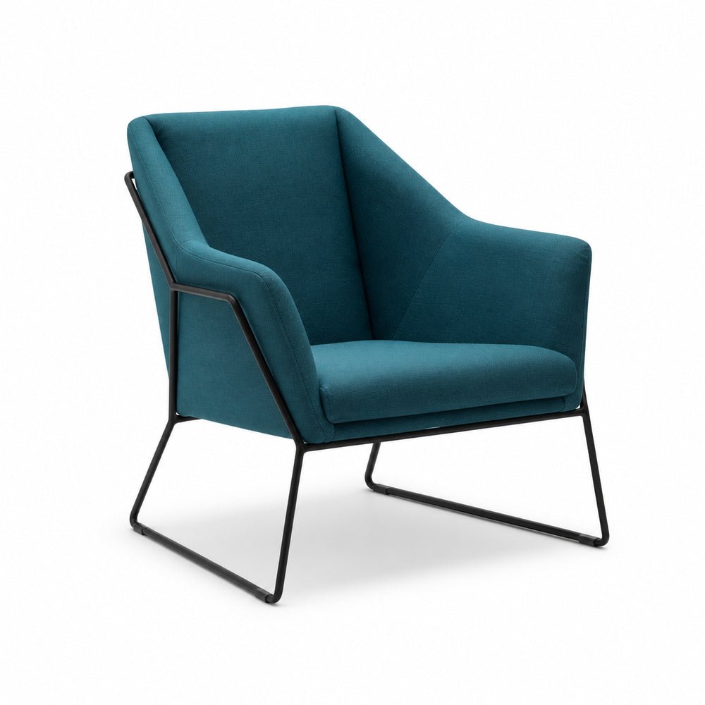 Silla de Oficina de Visita - VERSA OFFSET - Varios Colores - Tapizada con Estructura Metálica Interna, Espuma de Alta Densidad y Patas en Sólido Redondo - AL-3036 - VERSA - NOGAL BEAT - Silla de Visita
