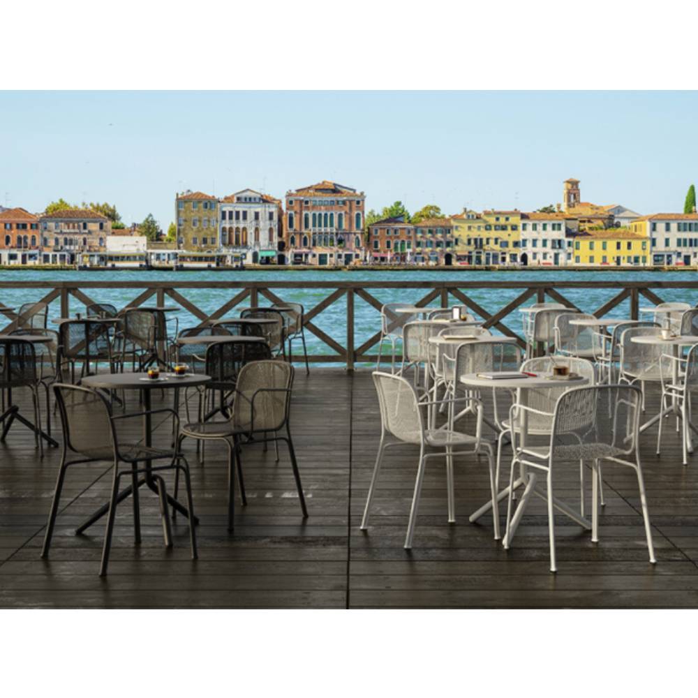 Colos Silla Villa 2 Ocasional Malla Acero Moldeado Base 4 Puntas Uso Interperie - VILLA 2 - Colos - NOGAL BEAT - Sillas