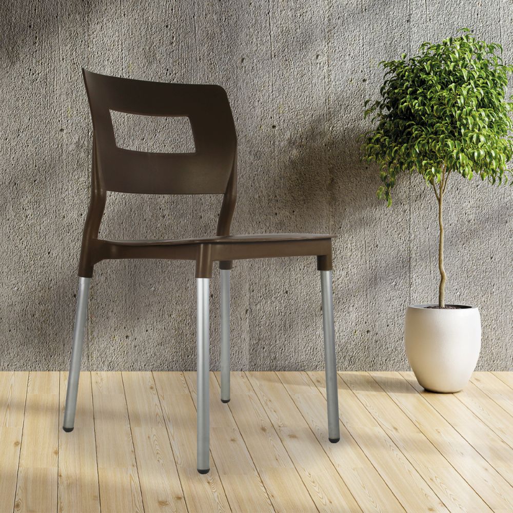 SILLA KINGSTRONG JM VALENIA SILL0020317 | Silla Estilizada Terraza Jardín Comedor | Base 4 Puntas | Terminado Anodizado | Polipropileno | Interior + Exterior | Resorts Salas de Espera Lugares de Eventos Isla de Cocina Sala de Estar Asiento Adicional Espacios Comerciales Ambientada