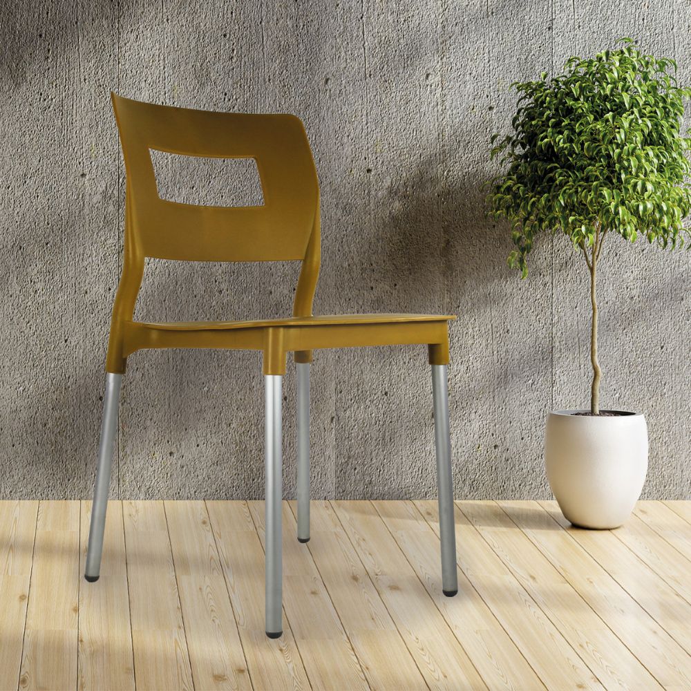 SILLA KINGSTRONG JM VALENIA SILL0020317 | Silla Estilizada Terraza Jardín Comedor | Base 4 Puntas | Terminado Anodizado | Polipropileno | Interior + Exterior | Resorts Salas de Espera Lugares de Eventos Isla de Cocina Sala de Estar Asiento Adicional Espacios Comerciales Ambientada