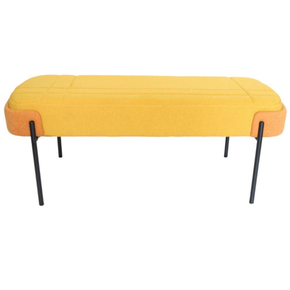 Taburete OFFIHO GUBI OHM-131 con estructura de acero tubular negro mate y asiento de pino tapizado en poliéster jaspeado