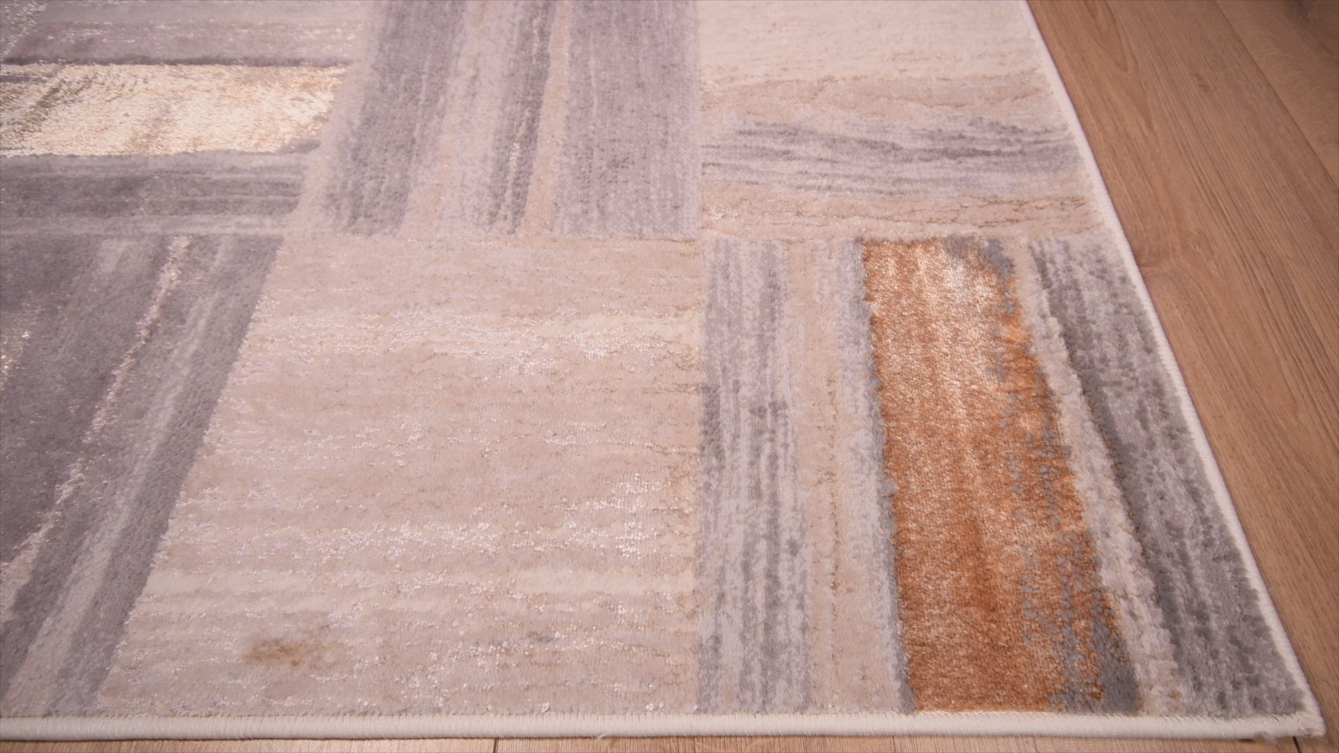 TAPETE LAVIN TERRA T9031 | Tapete Decorativo para Recepción Hotel Hogar Departamento Sala | CREMA ORO | Varias Medidas | Rectangular | Interior Hotel Residencia Recepción Alfombra Sala Dormitorio Comedor Cocina Baño Oficina Entrada Pasillo Casa Tapetes Hoteles Tapetes Comerciales Hechos a Mano Artesanal Redondo Exterior Terraza Jardin India Turquía Turco Importados Uso Rudo Fibras Sintéticas Naturales Formatos Medidas Exhibición Showroom Diseño Color