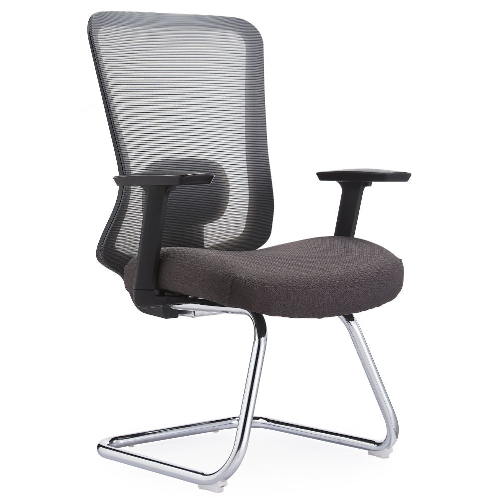 Silla de visita GERSA BIO con respaldo en malla, asiento tapizado, brazos y base trineo cromada