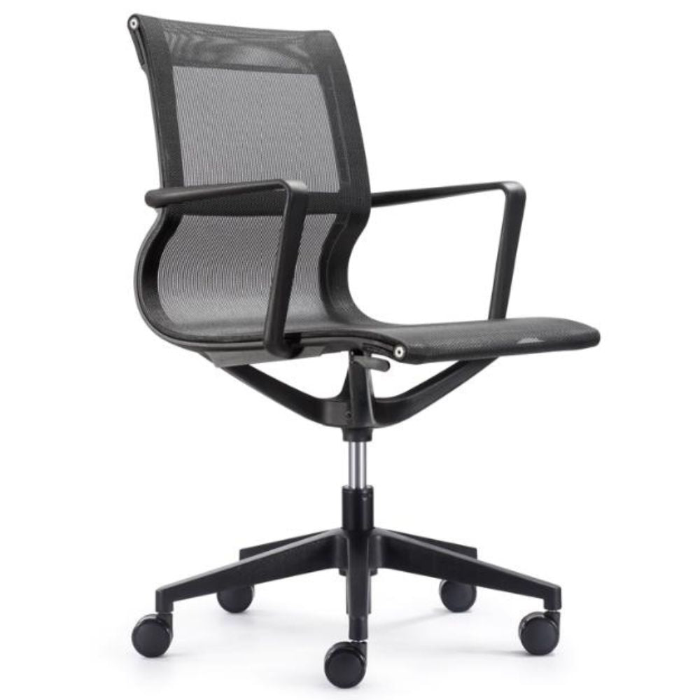 Silla de oficina operativa NOGAL BEAT SUCRE con asiento y respaldo tapizados en malla, brazos y base de nylon rodable.