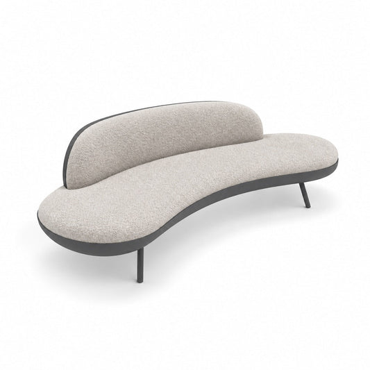 Sofá 2 Plazas Curvo - VERSA OFFSET SOFA PANNA - Grafito - Tapizado en Sintético Altacia o Spectra con Base - VO-611S - VERSA - NOGAL BEAT - Sillón Ocasional